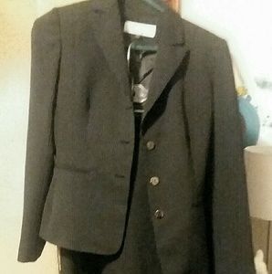 Tahari cute business suit, black w/white pinstripe